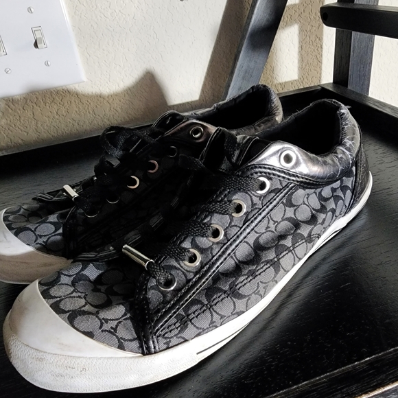 Coach Shoes - Coach 10B